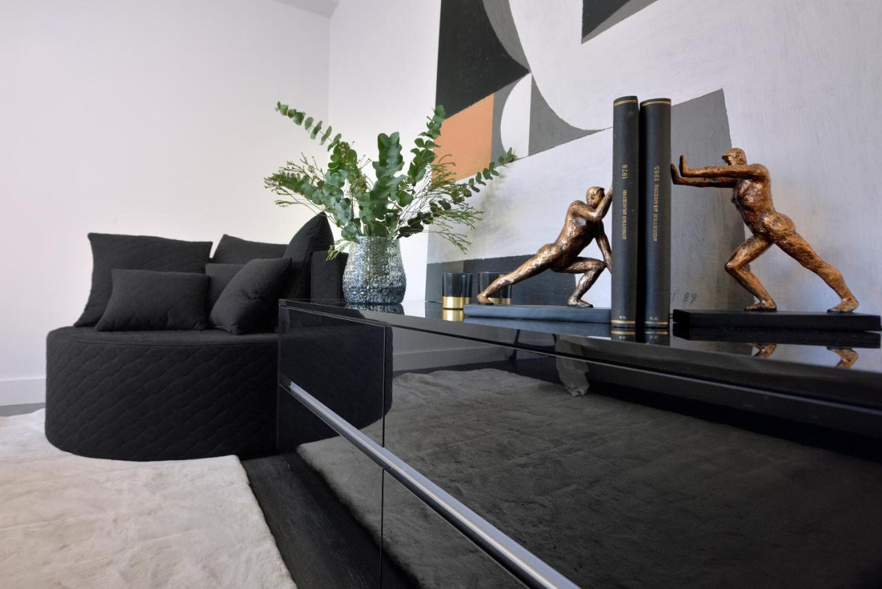 Ater Albus By K&K Aparthotel Athena Bagian luar foto