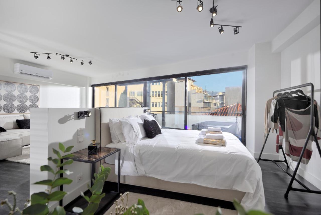 Ater Albus By K&K Aparthotel Athena Bagian luar foto