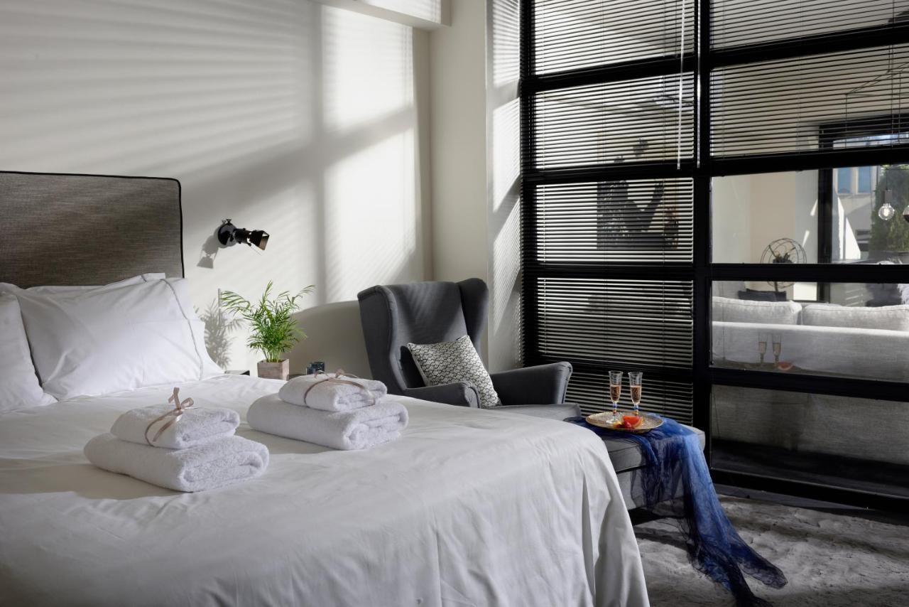 Ater Albus By K&K Aparthotel Athena Bagian luar foto